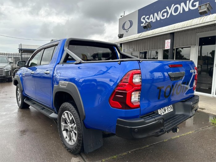 2017 TOYOTA HILUX SR5 (4x4) GUN126R BLUE