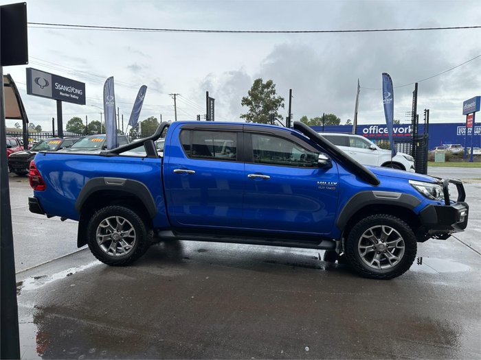 2017 TOYOTA HILUX SR5 (4x4) GUN126R BLUE