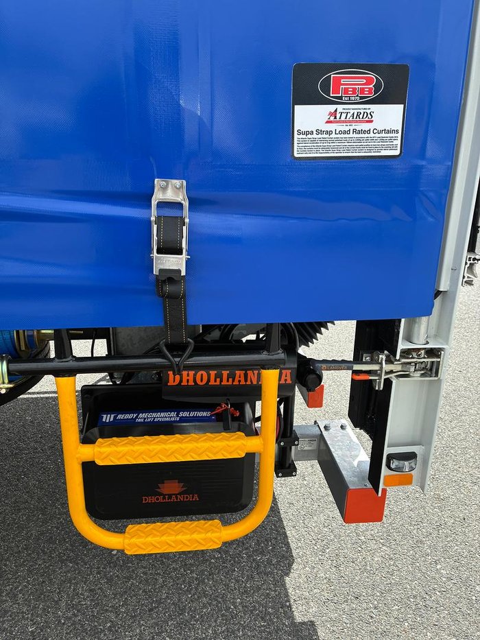 2024 Fuso Fighter 2427 White