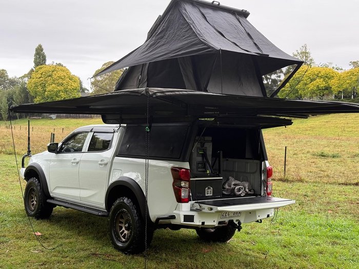 2022 Isuzu D-MAX LS-M