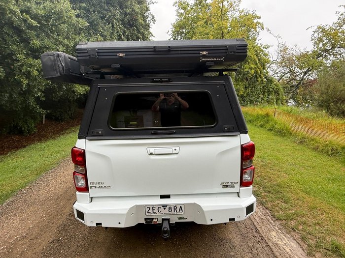 2022 Isuzu D-MAX LS-M