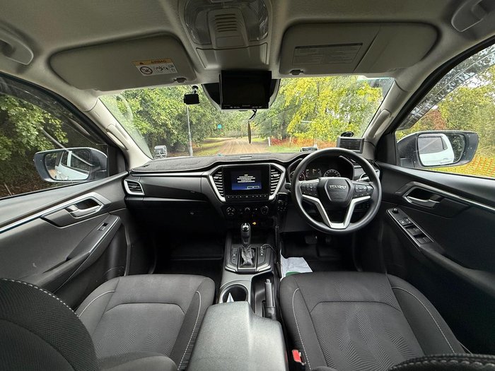 2022 Isuzu D-MAX LS-M