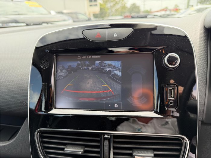 2017 RENAULT CLIO ZEN