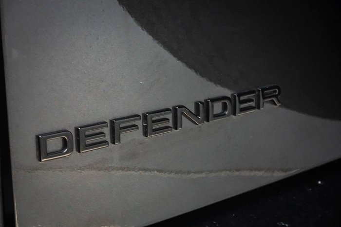 2025 Land Rover Defender 110 D350 X-Dynamic SE