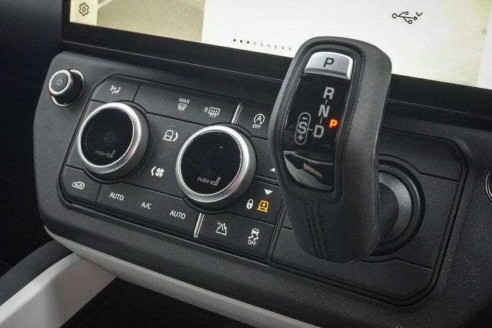 2025 Land Rover Defender 110 D350 X-Dynamic SE