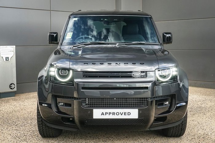 2025 Land Rover Defender 110 D350 X-Dynamic SE