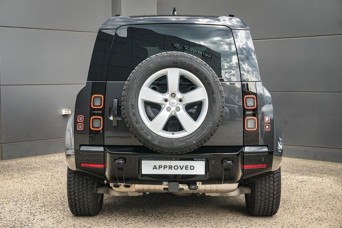 2025 Land Rover Defender 110 D350 X-Dynamic SE