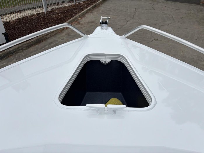 2026 QUINTREX 520 Fishabout