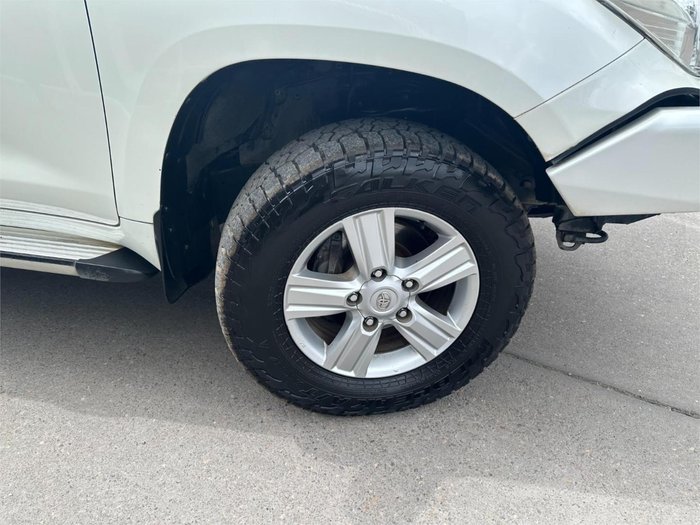 2012 Toyota Landcruiser Altitude VDJ200R Crystal Pearl