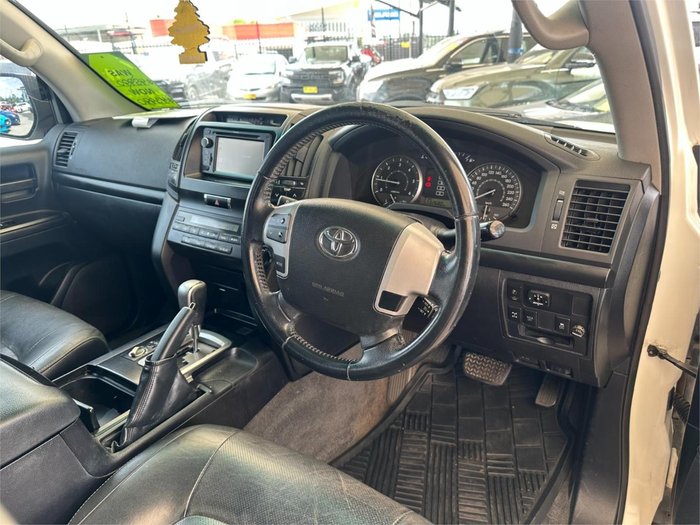 2012 Toyota Landcruiser Altitude VDJ200R Crystal Pearl