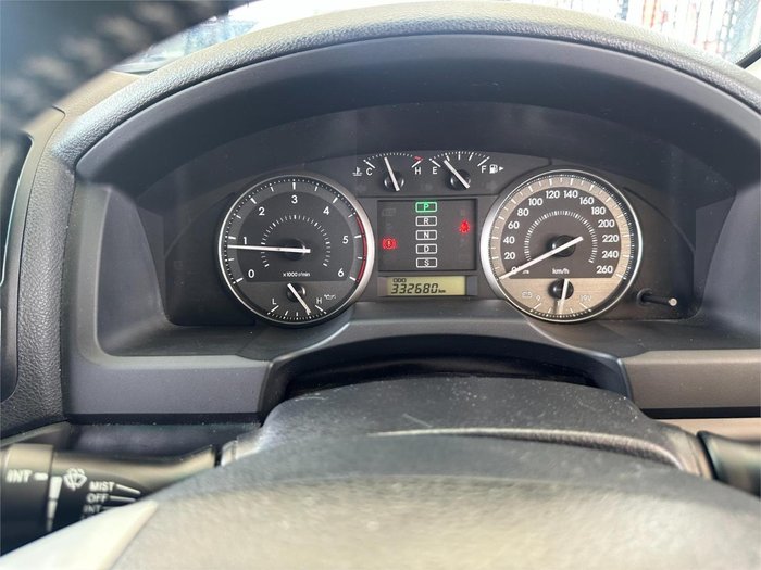 2012 Toyota Landcruiser Altitude VDJ200R Crystal Pearl