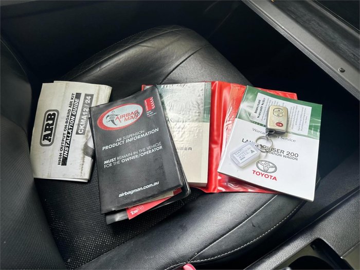 2012 Toyota Landcruiser Altitude VDJ200R Crystal Pearl