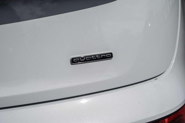 2023 Audi Q5 45 TFSI Dynamic Black