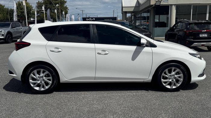 2015 Toyota Corolla Ascent Sport