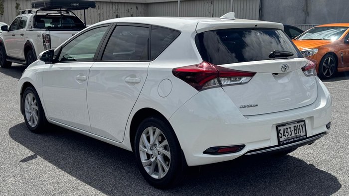 2015 Toyota Corolla Ascent Sport