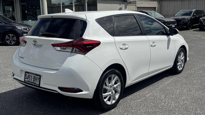 2015 Toyota Corolla Ascent Sport