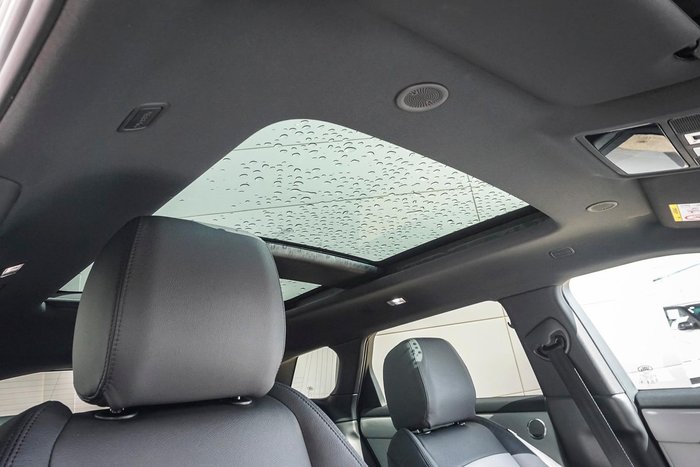 2025 Land Rover Range Rover Evoque P250 Dynamic SE