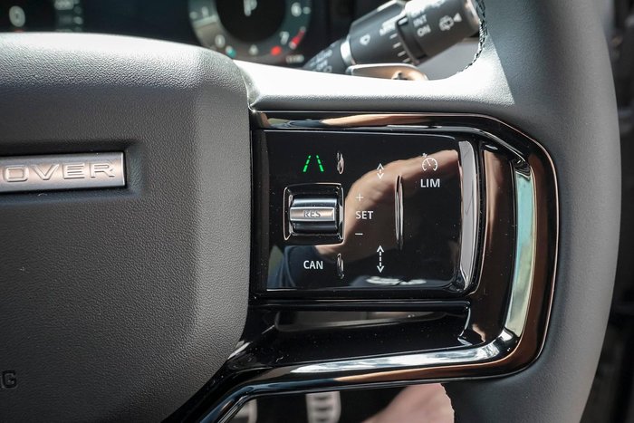 2025 Land Rover Range Rover Evoque P250 Dynamic SE