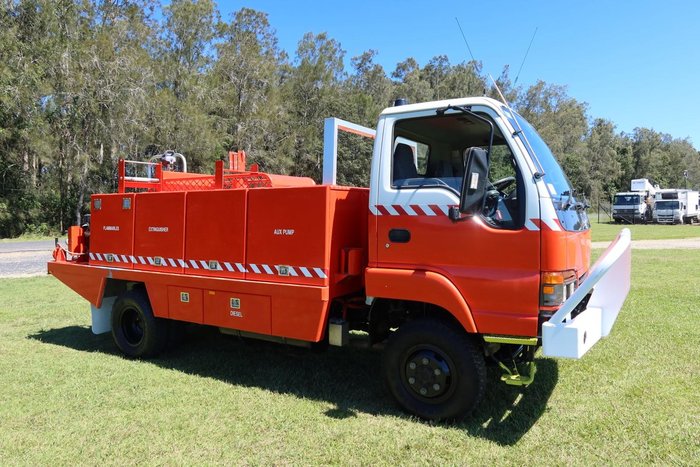 1999 Isuzu N Series NPS 300