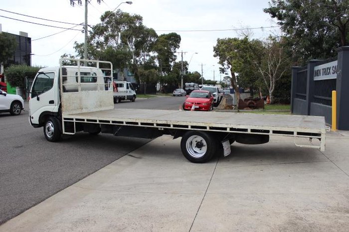 2001 Hino Dutro 3 WHITE