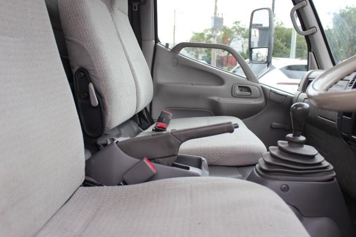 2001 Hino Dutro 3 WHITE