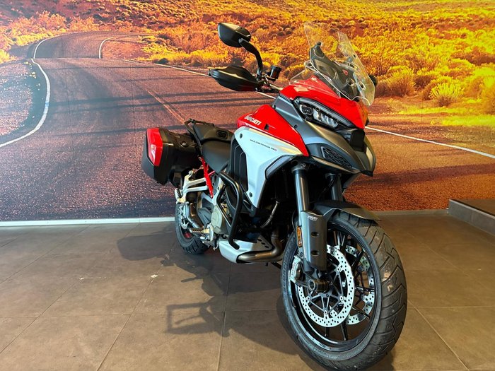 2022 Ducati Multistrada V4S Multistrada Red