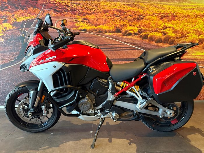 2022 Ducati Multistrada V4S Multistrada Red
