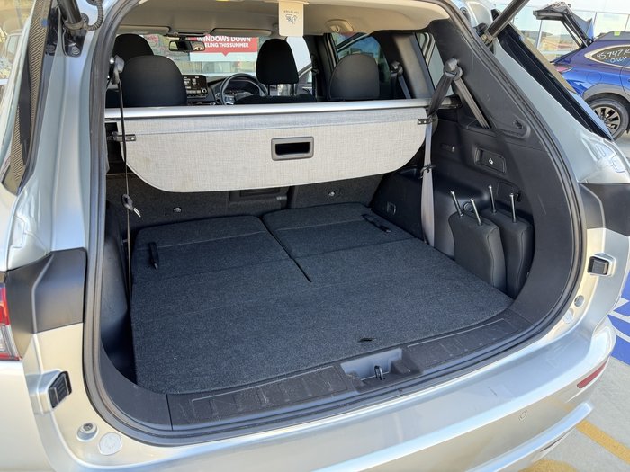 2021 Mitsubishi Outlander LS