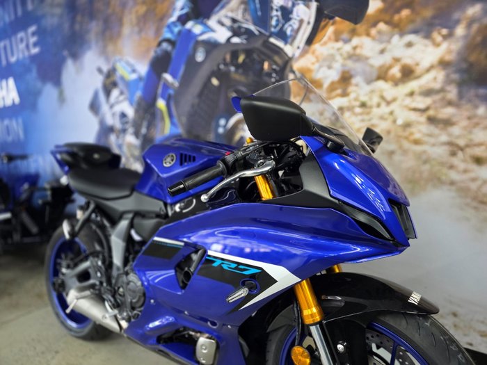 2025 Yamaha YZF-R7LA BLUE