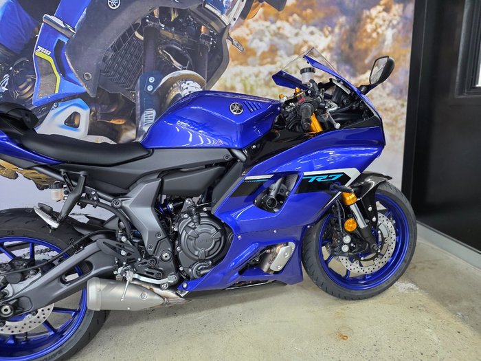 2025 Yamaha YZF-R7LA BLUE