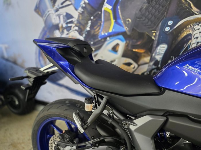 2025 Yamaha YZF-R7LA BLUE