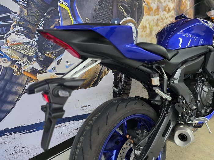 2025 Yamaha YZF-R7LA BLUE