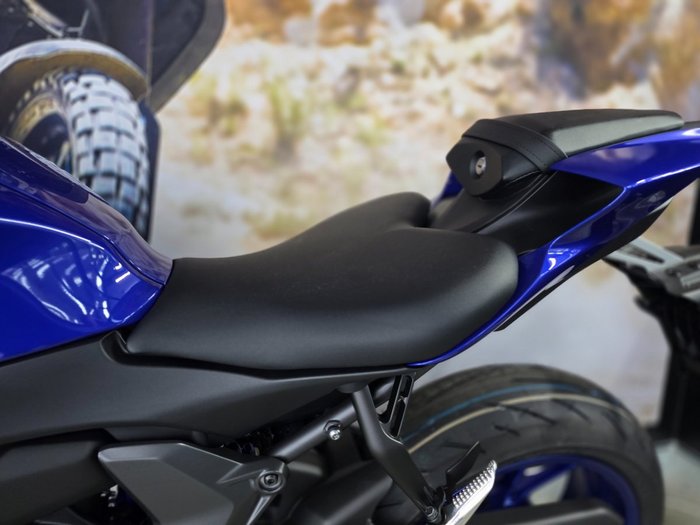 2025 Yamaha YZF-R7LA BLUE