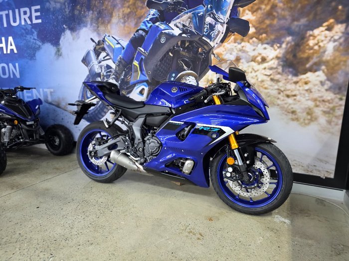 2025 Yamaha YZF-R7LA BLUE