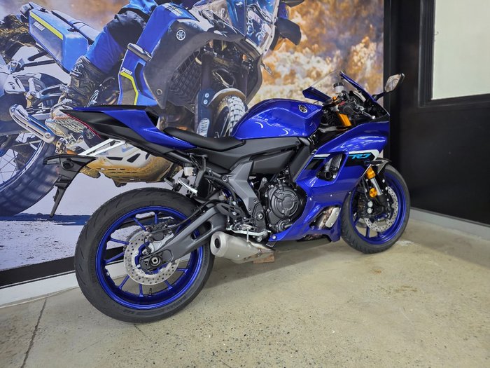 2025 Yamaha YZF-R7LA BLUE