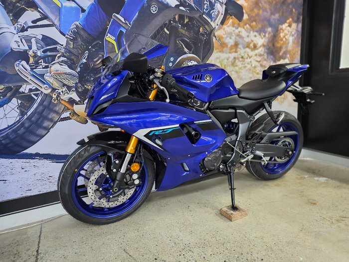 2025 Yamaha YZF-R7LA BLUE