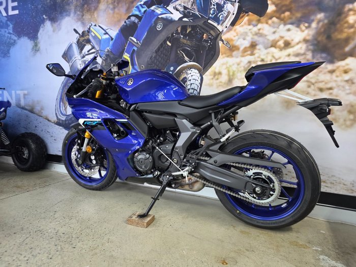 2025 Yamaha YZF-R7LA BLUE