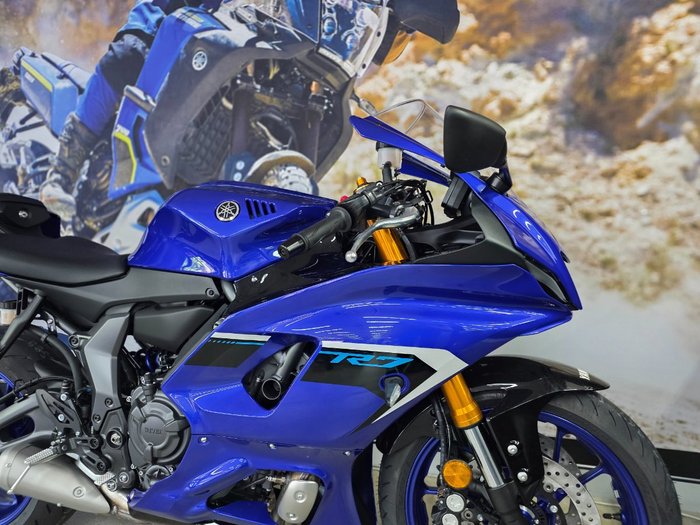 2025 Yamaha YZF-R7LA BLUE