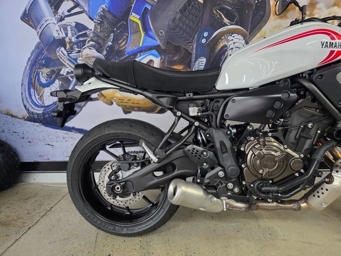 2025 Yamaha XSR700 WHITE