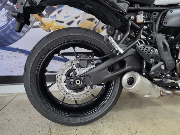 2025 Yamaha XSR700 WHITE