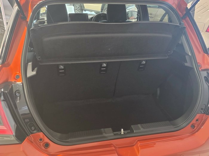 2025 Suzuki Swift Hybrid Plus