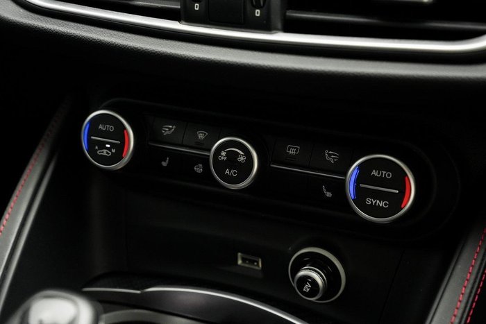 2019 Alfa Romeo Stelvio Quadrifoglio