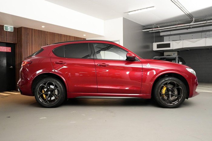 2019 Alfa Romeo Stelvio Quadrifoglio