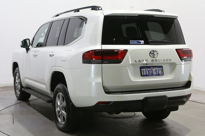 2024 Toyota Landcruiser VX