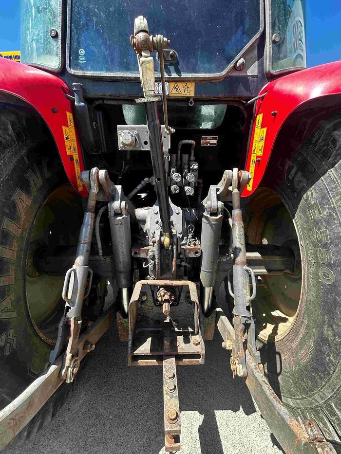 2012 Massey Ferguson 5740 Dyna-4 RED