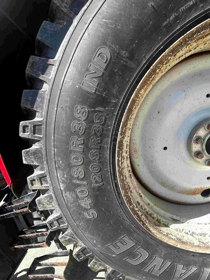 2012 Massey Ferguson 5740 Dyna-4 RED