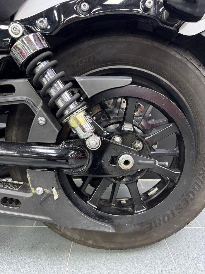 2013 Yamaha Bolt (XVS950CU) Bolt White