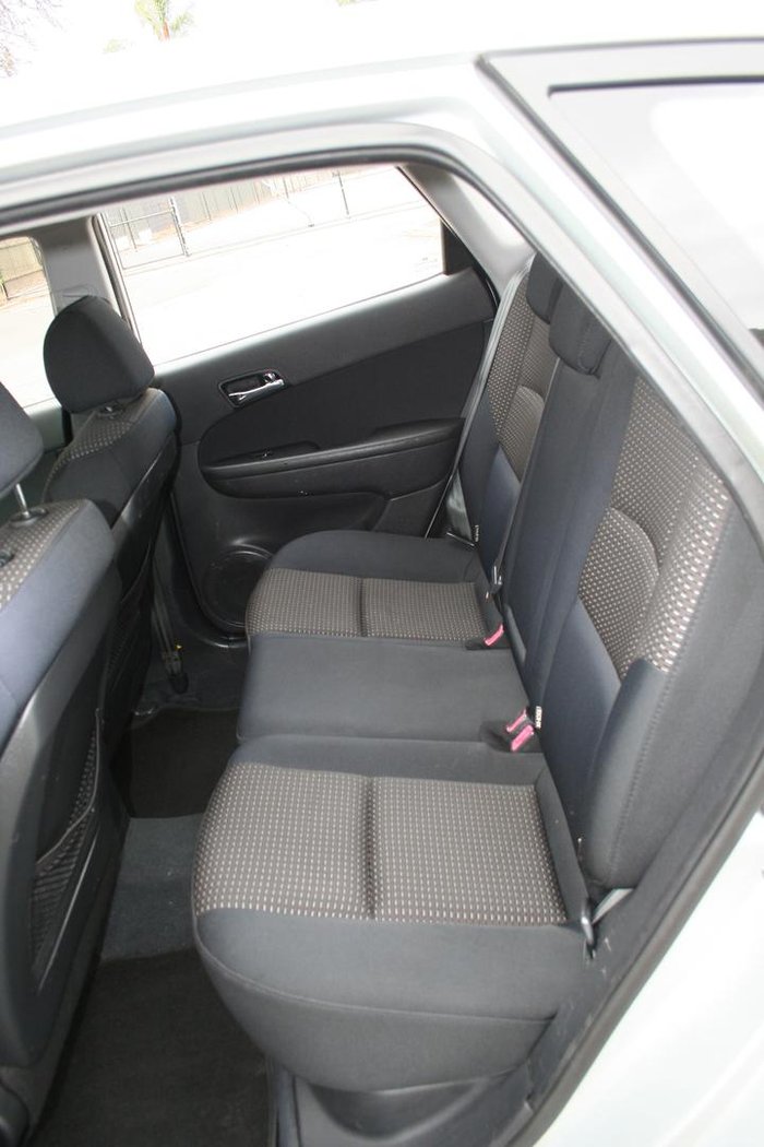 2007 Hyundai i30 SLX FD Continental Silver