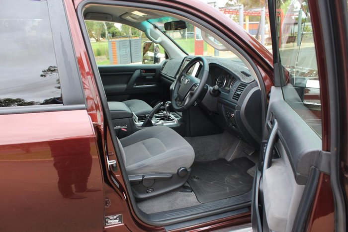 2017 Toyota Landcruiser GXL