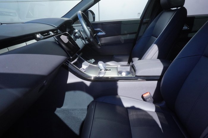 2024 Land Rover Range Rover Velar P250 Dynamic SE